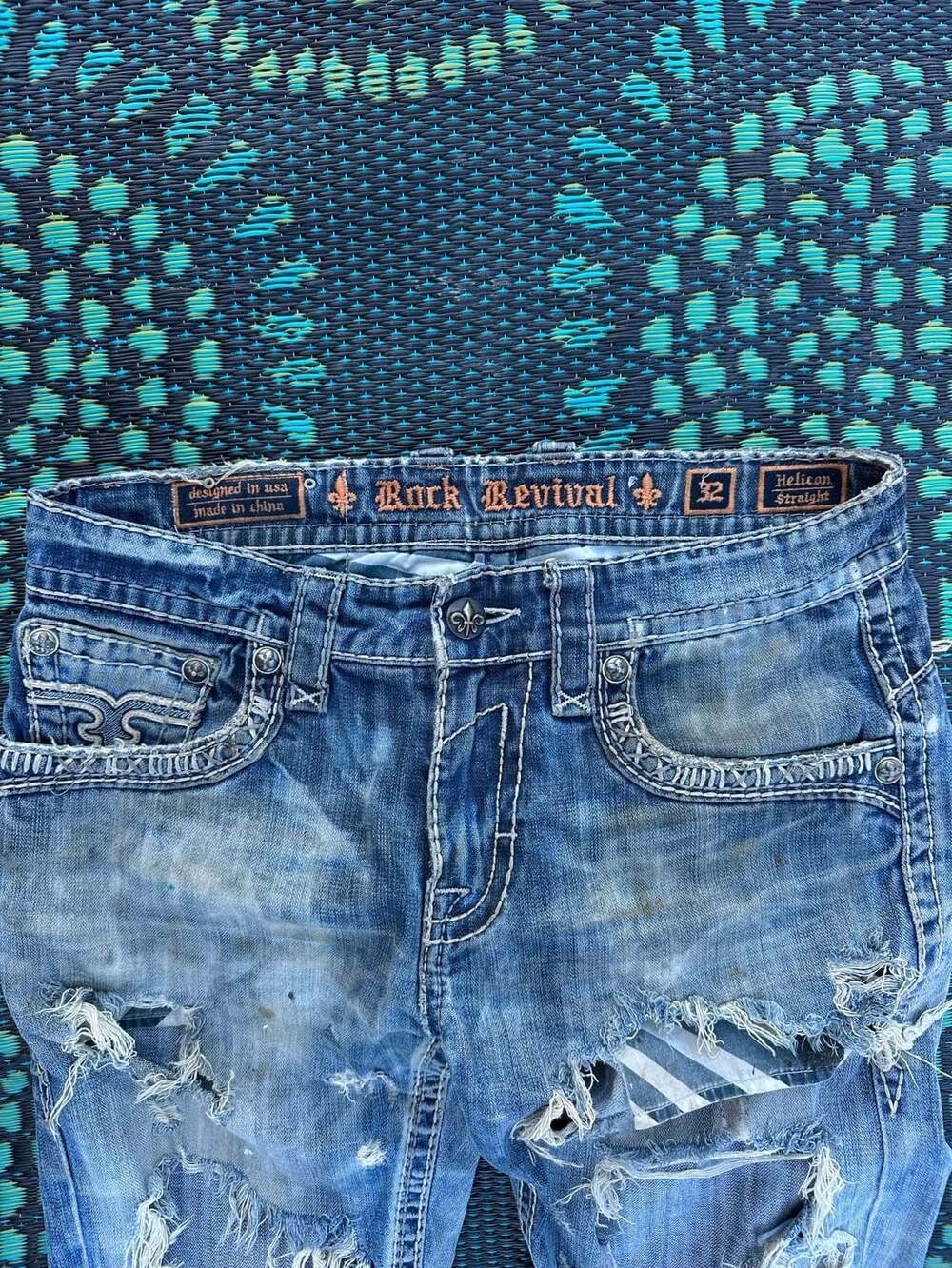 Rock Revival Helicon Straight Jeans Size 32x34 Distressed